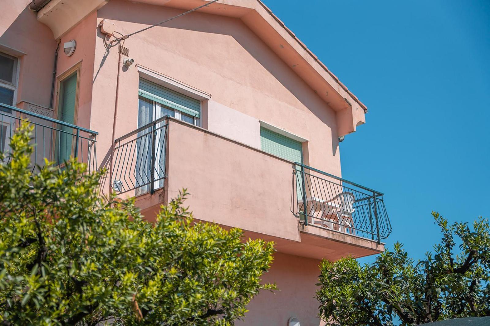 Casa Vacanze Ferrando ピエトラ・リーグレ エクステリア 写真